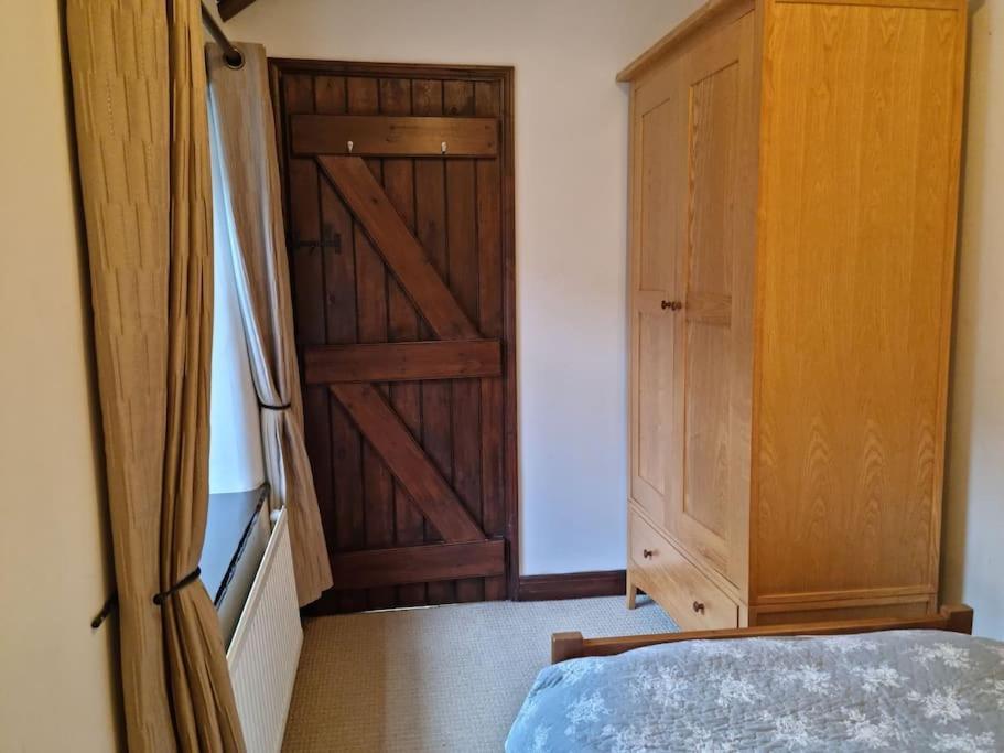 Peak District - 1 Harrow Cottage - Great Longstone エクステリア 写真